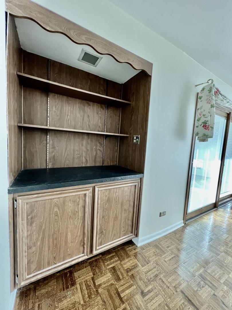 4116 W 99th Street Unit: 1A