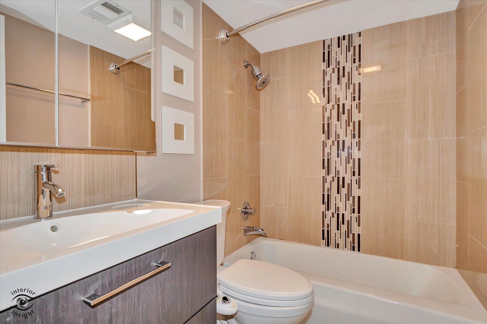 1908 Kenilworth Circle Unit: H