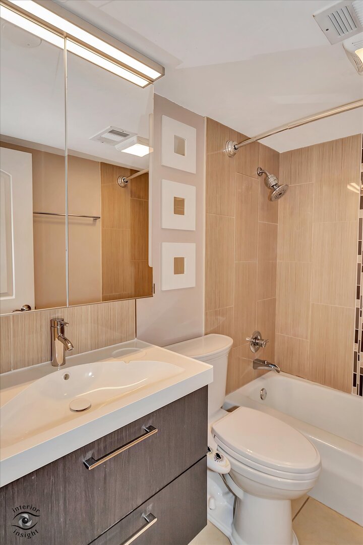 1908 Kenilworth Circle Unit: H