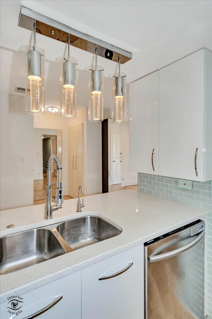 1908 Kenilworth Circle Unit: H