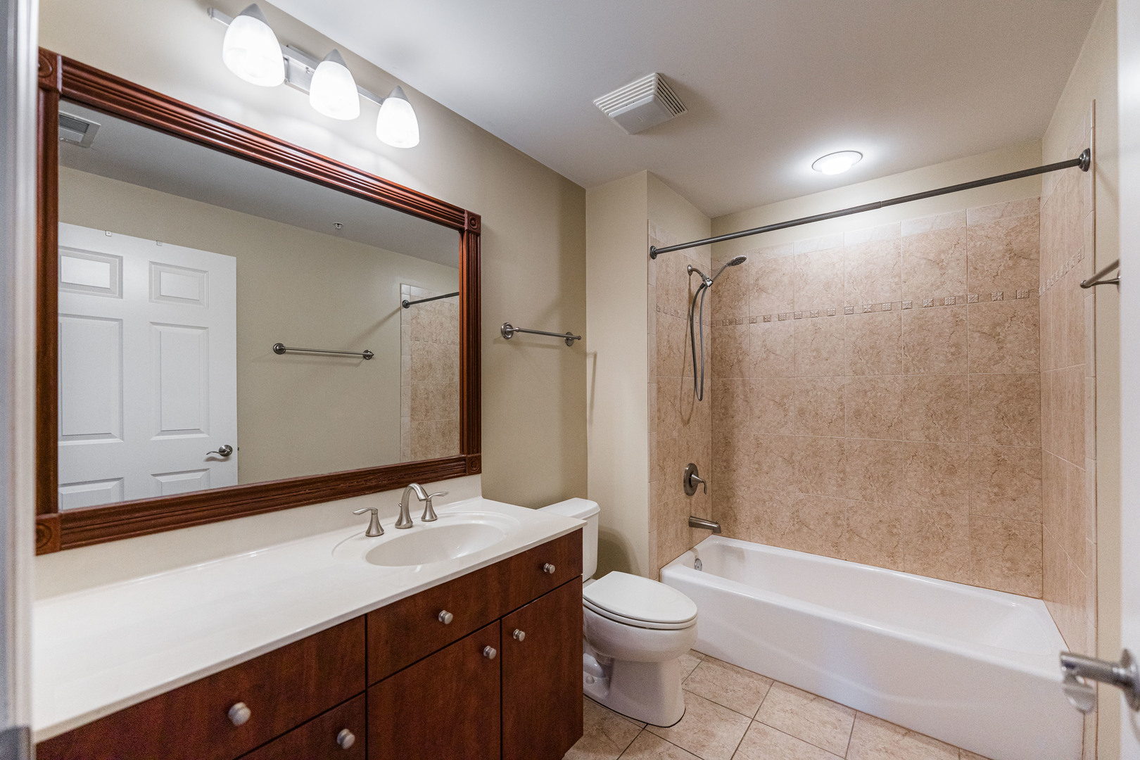 125 Lakeview Avenue Unit: 506