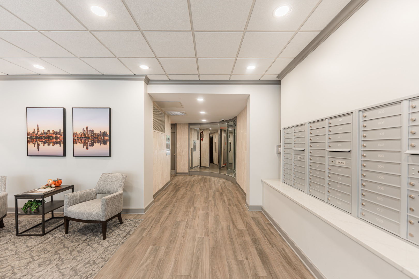 141 N La Grange Road Unit: 601