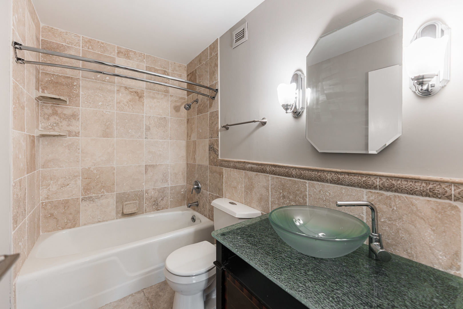 141 N La Grange Road Unit: 601