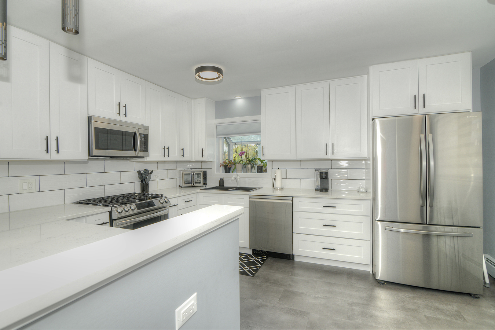 284 E Jefferson Street