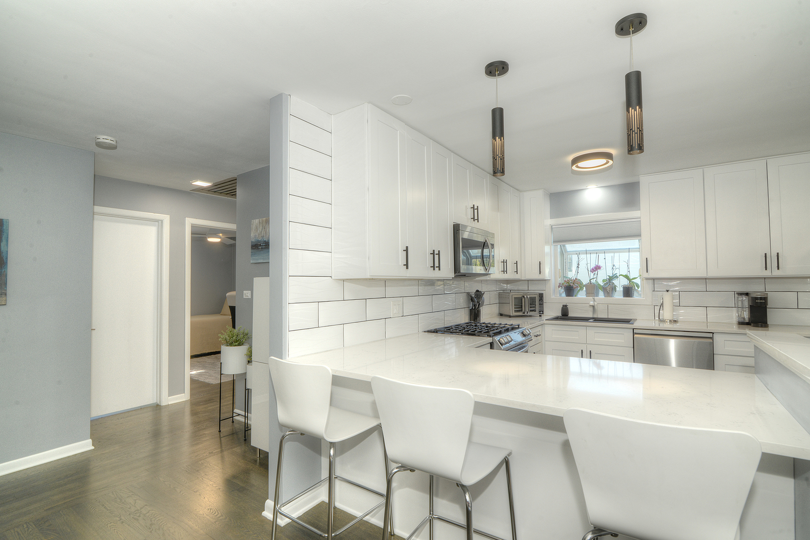 284 E Jefferson Street