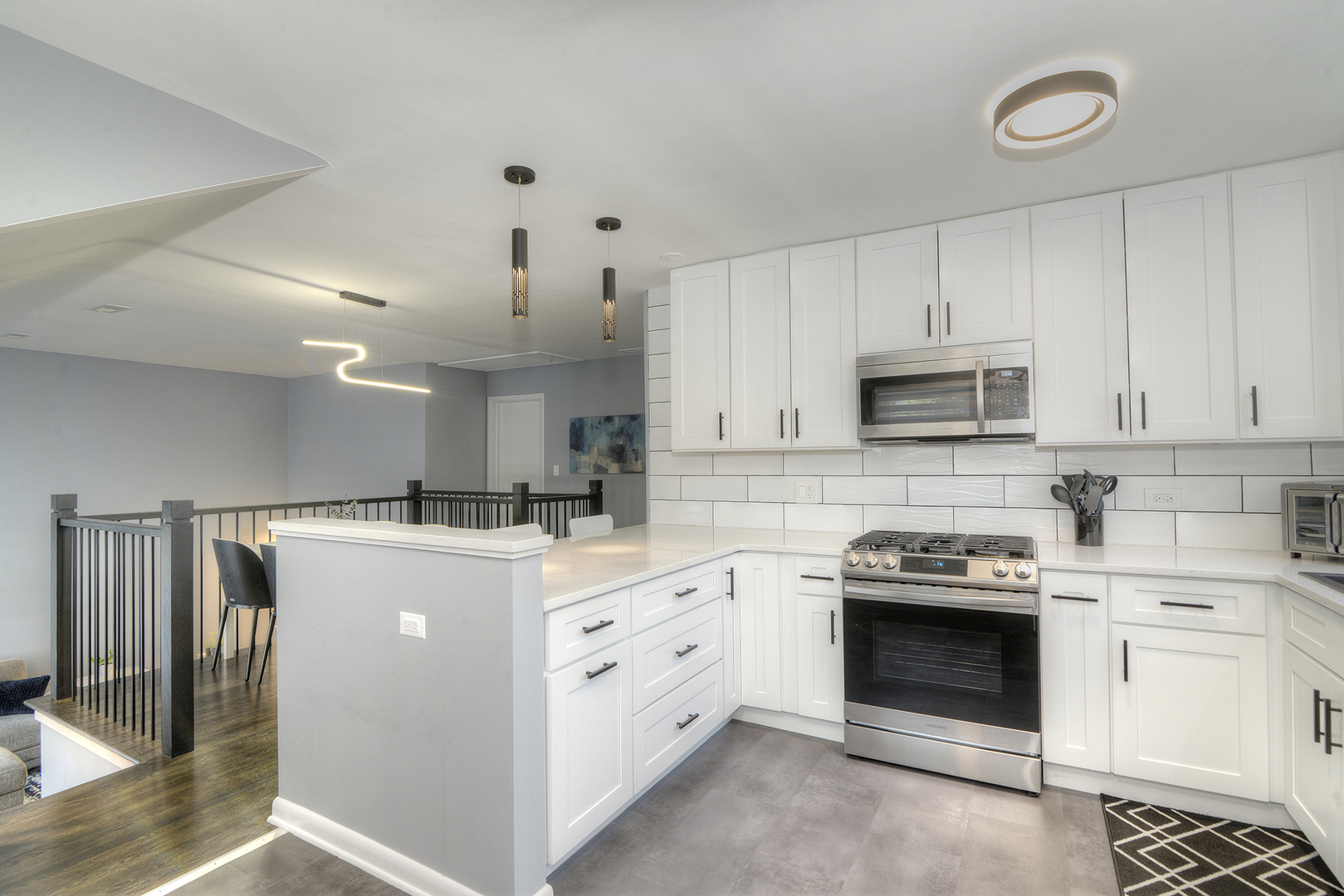 284 E Jefferson Street