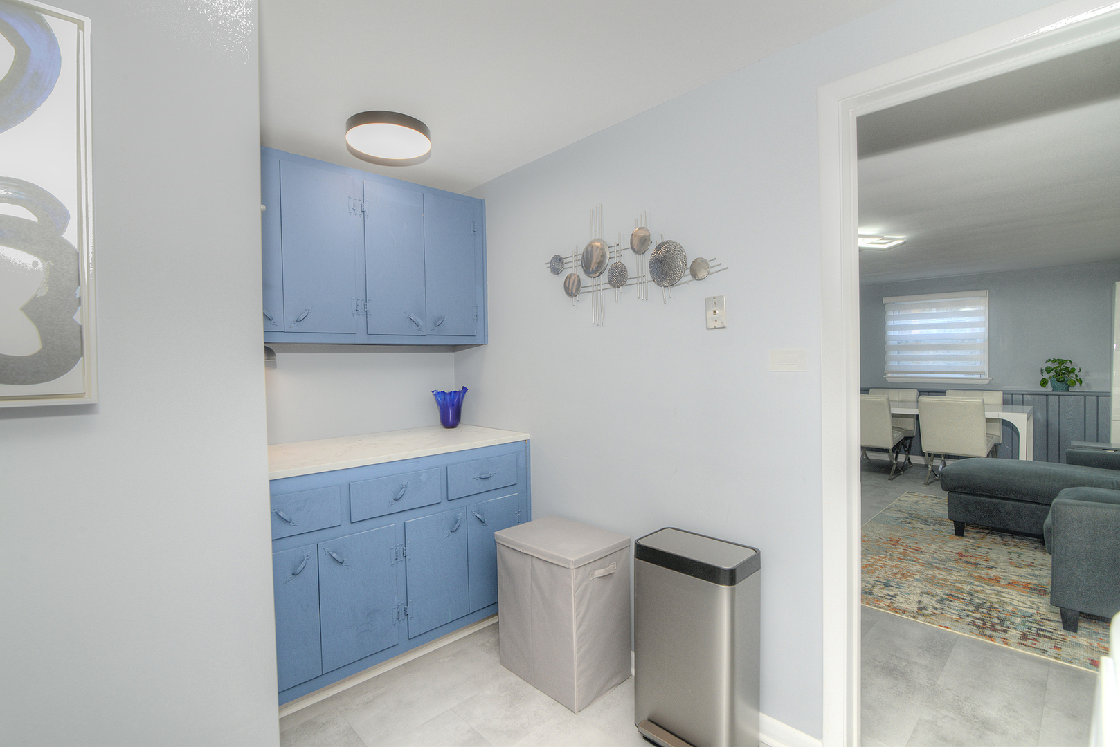 284 E Jefferson Street