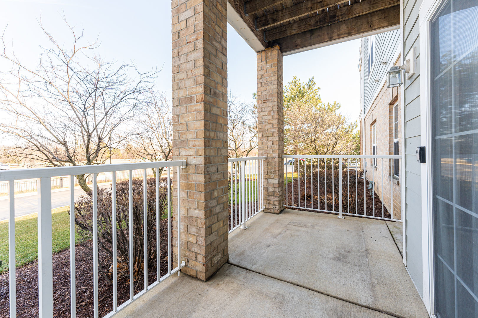 1251 W LAKE Street Unit: 103