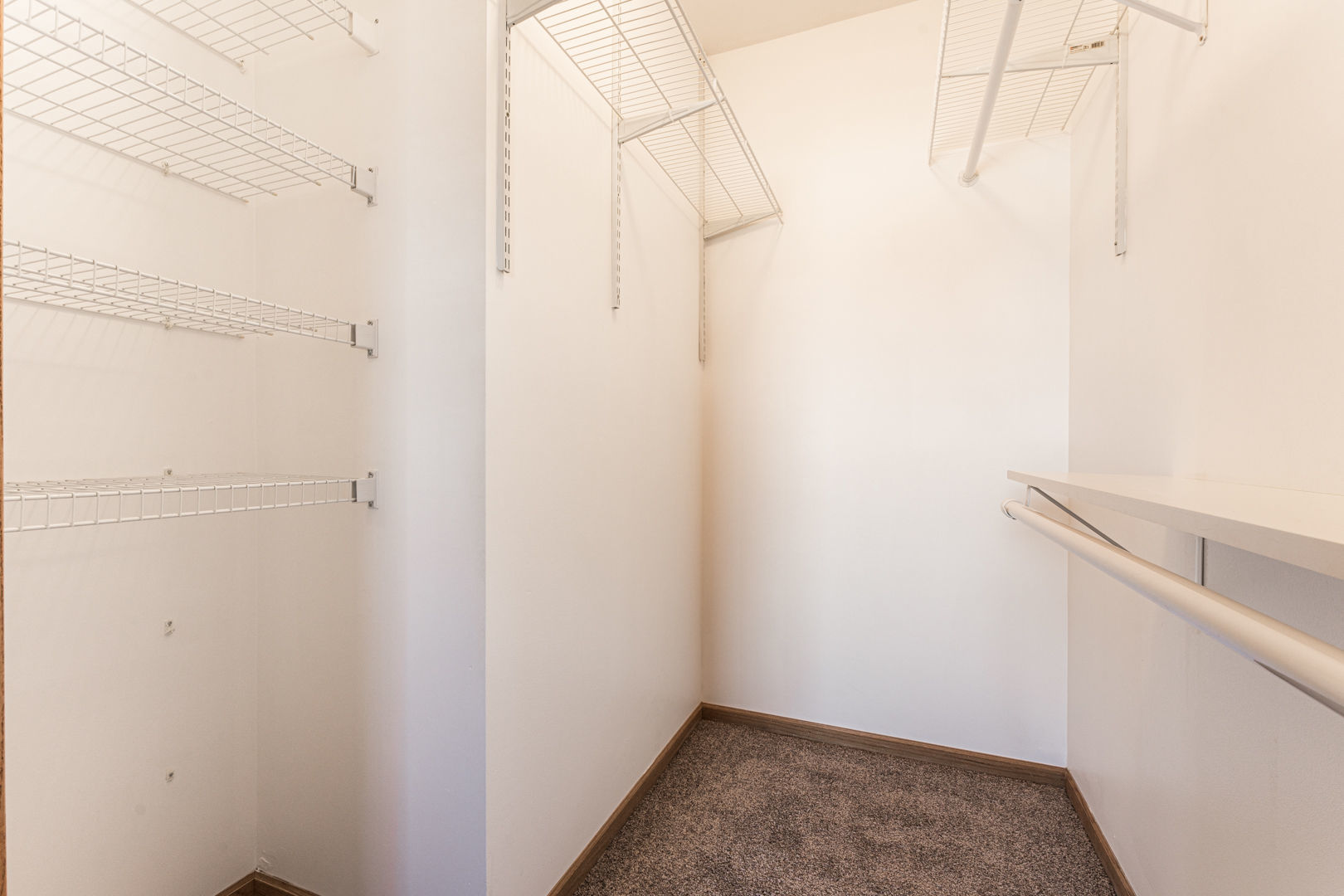 1251 W LAKE Street Unit: 103