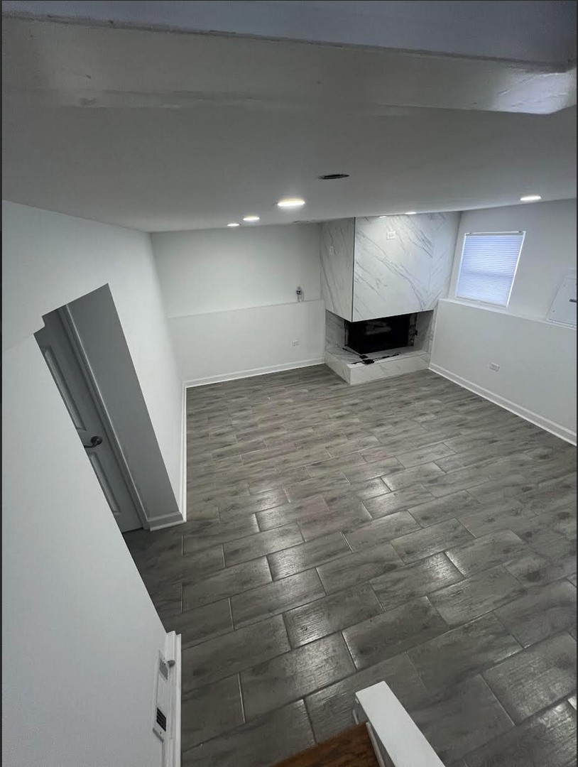 20564 N Elizabeth Avenue