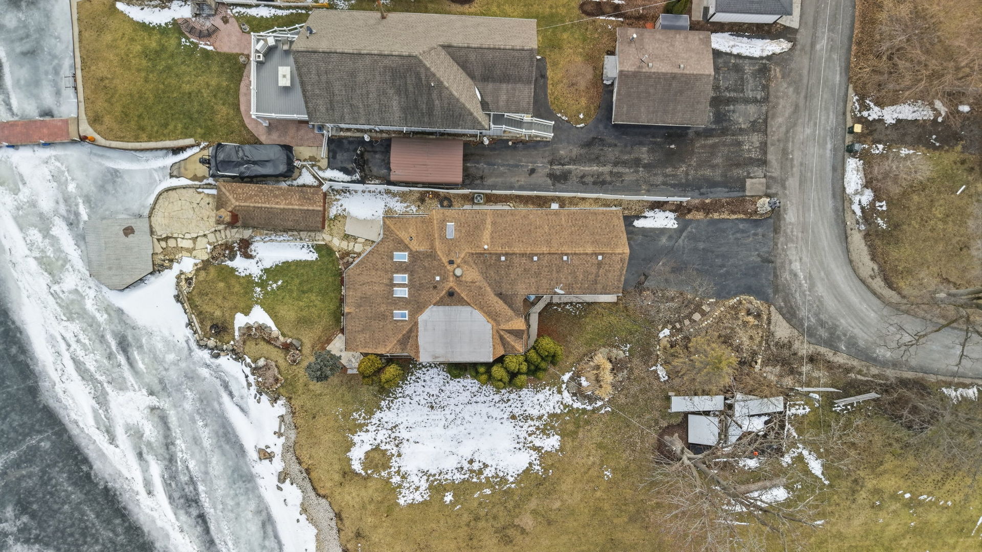 6N263 River Drive