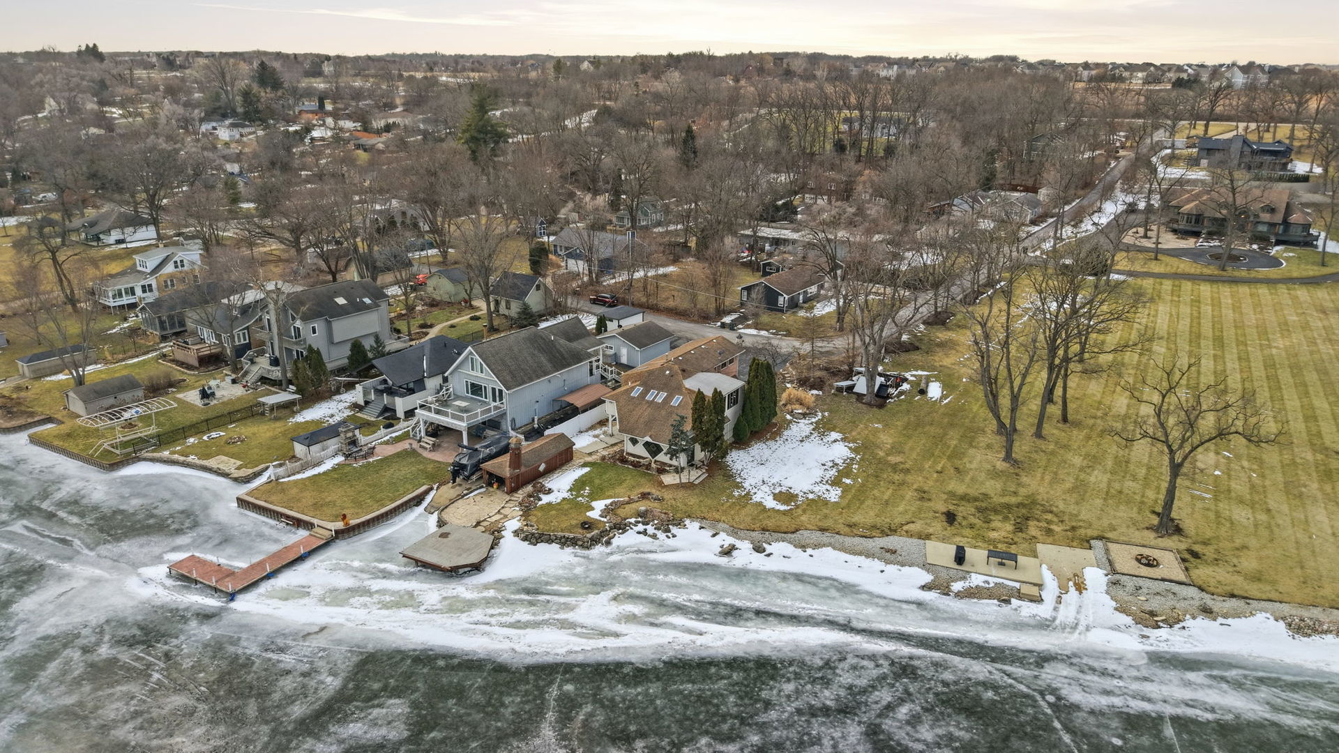 6N263 River Drive