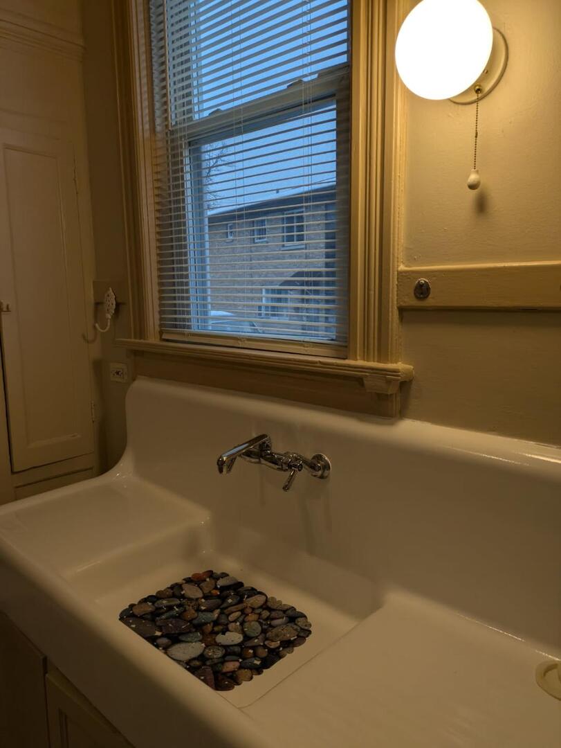 328 W Saint Charles Road Unit: A-1