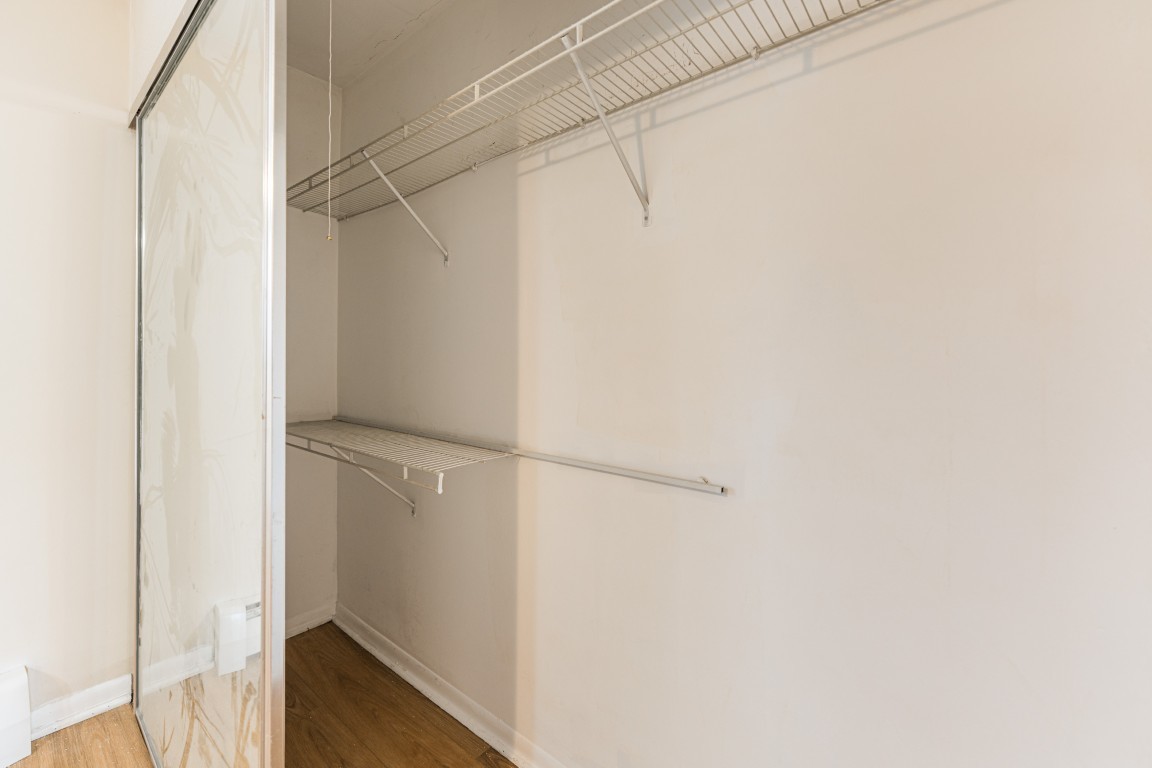 6151 W THORNDALE Avenue Unit: 2B