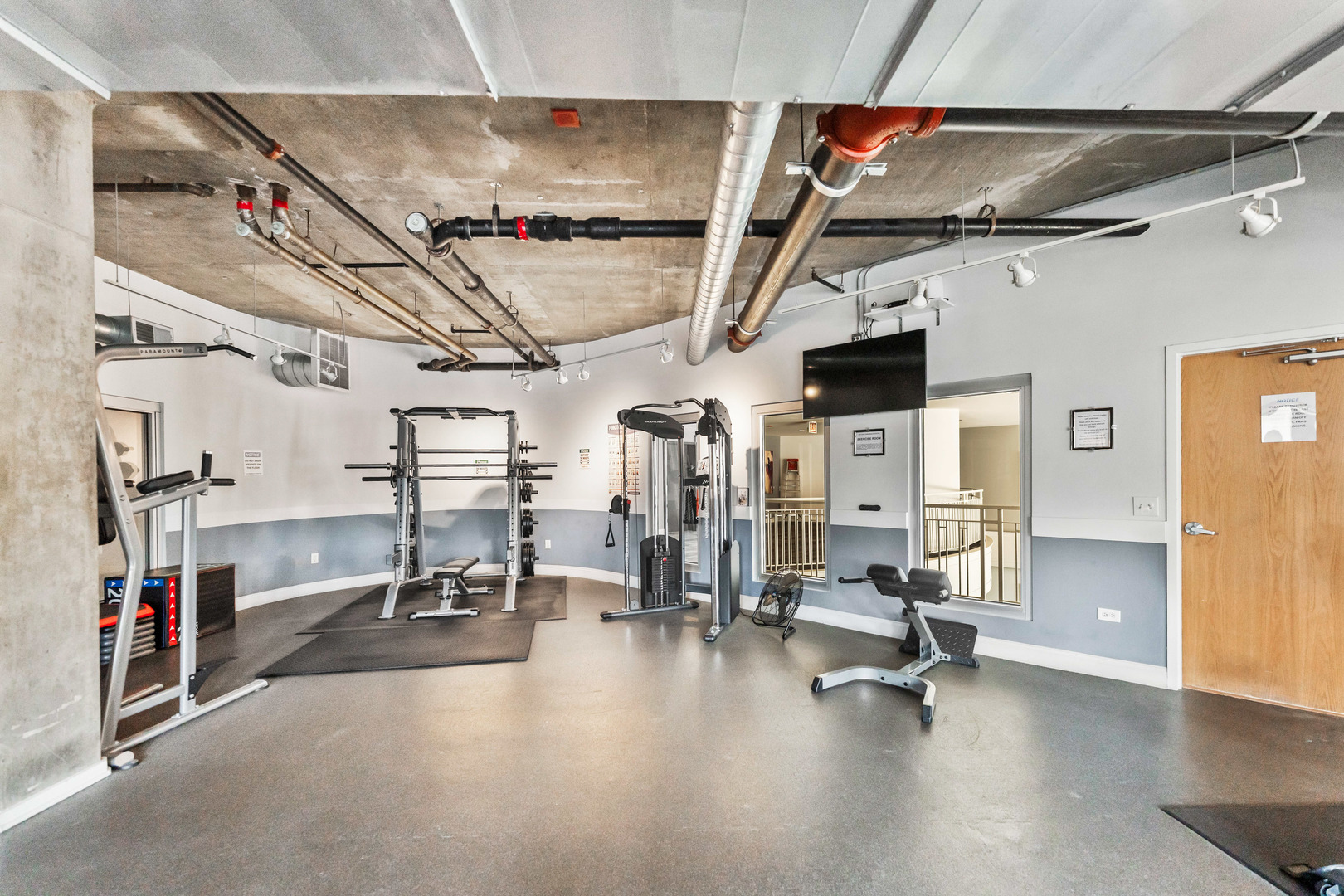 1000 W ADAMS Street Unit: 703