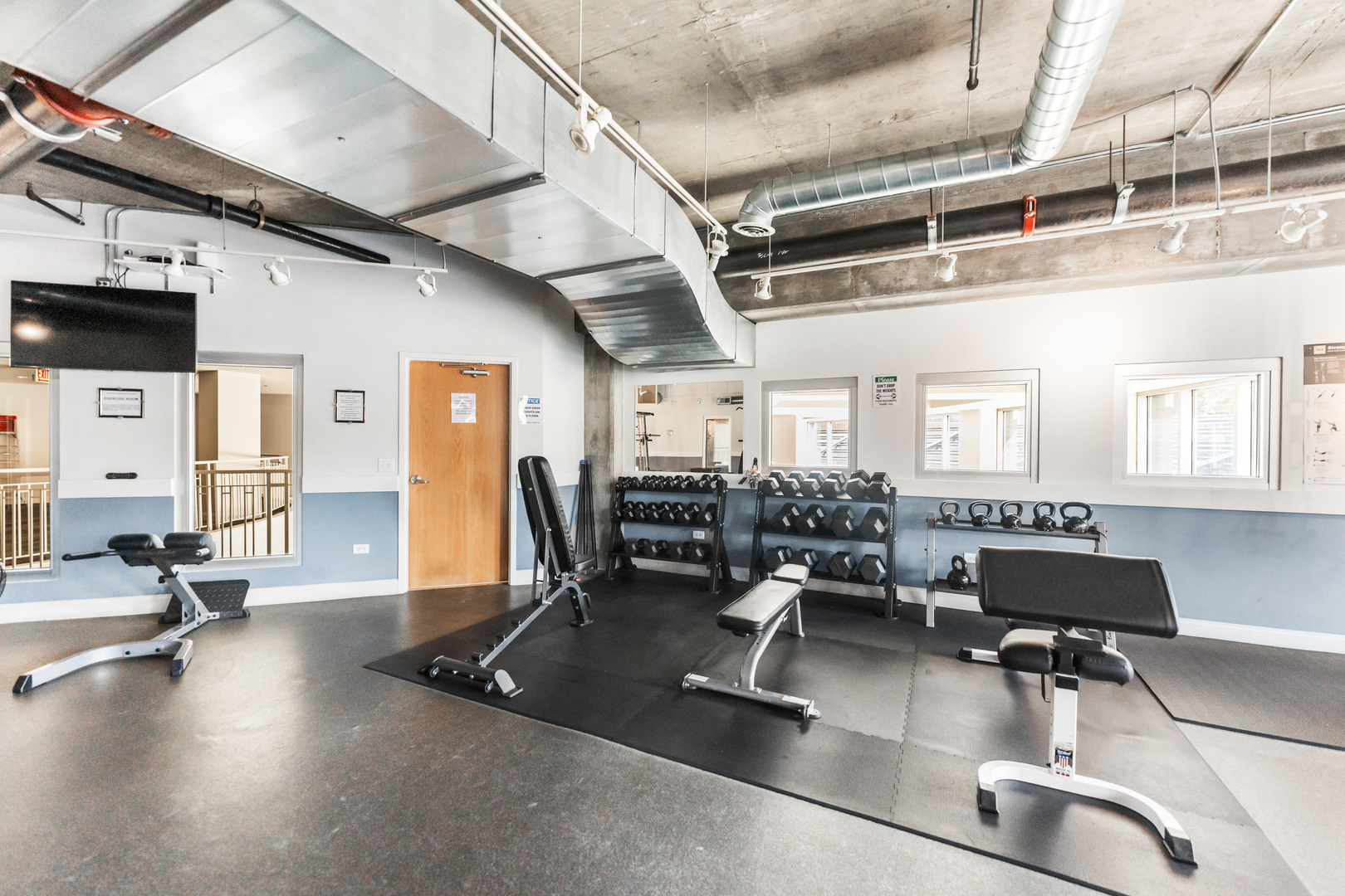 1000 W ADAMS Street Unit: 703