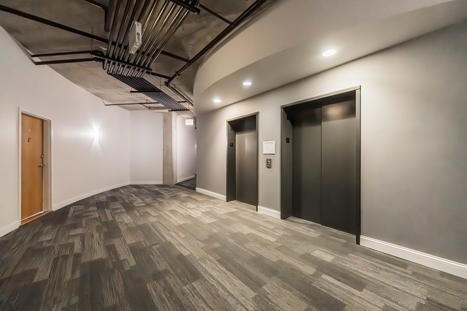 1000 W ADAMS Street Unit: 703