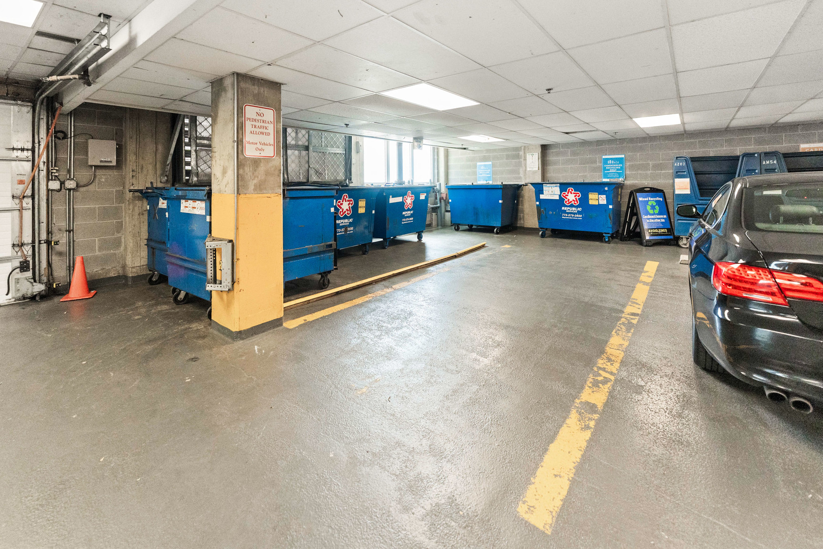 1000 W ADAMS Street Unit: 703