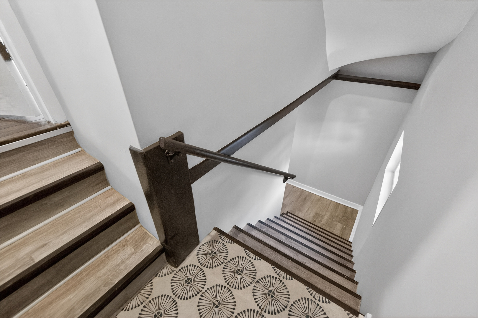 8155 S Wabash Avenue