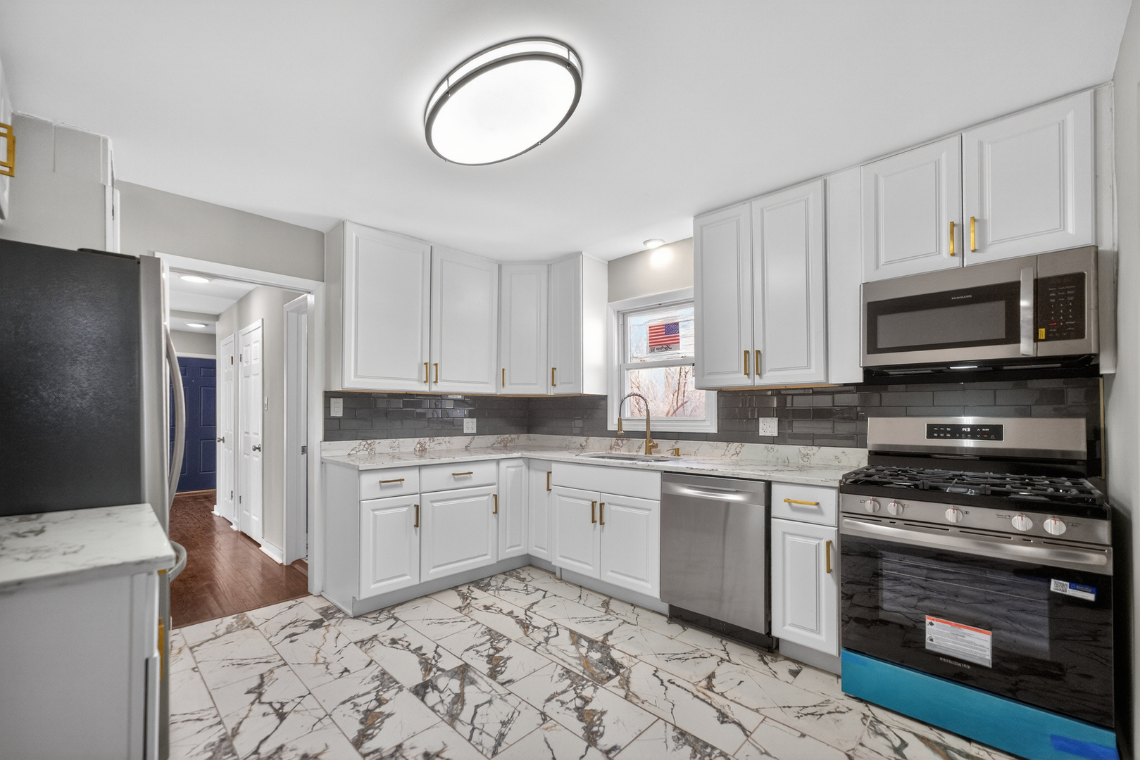 8155 S Wabash Avenue