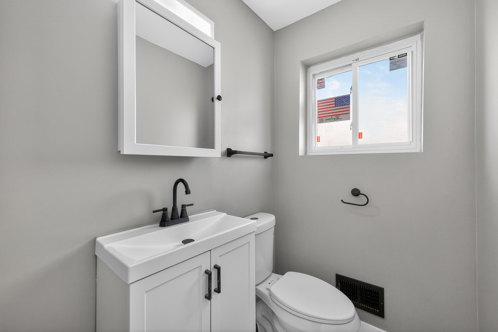 8155 S Wabash Avenue