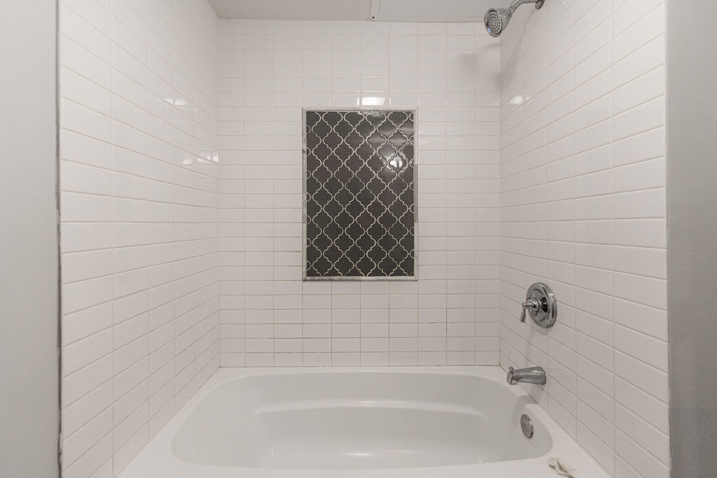 7522 S Langley Avenue