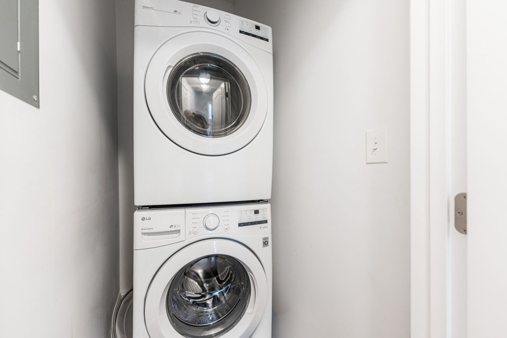 7522 S Langley Avenue