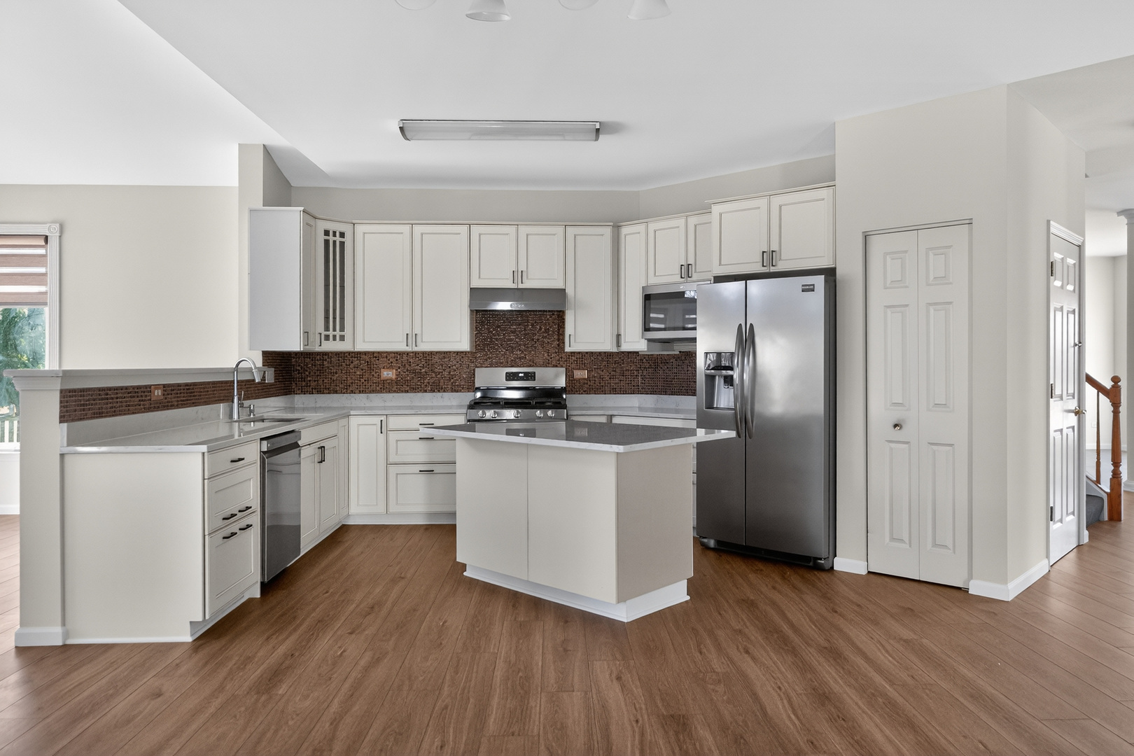 1445 SOMERFIELD Drive