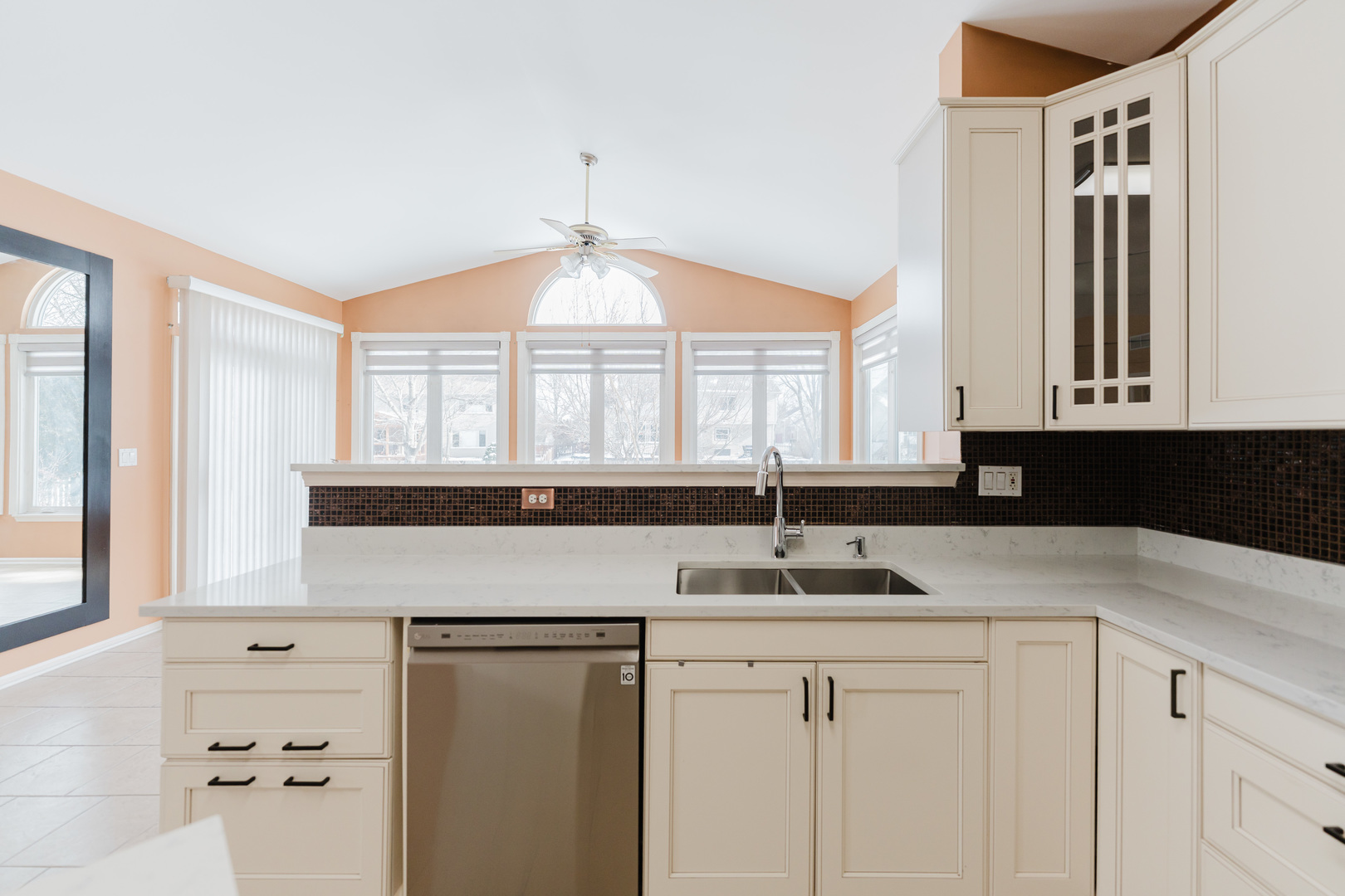 1445 SOMERFIELD Drive