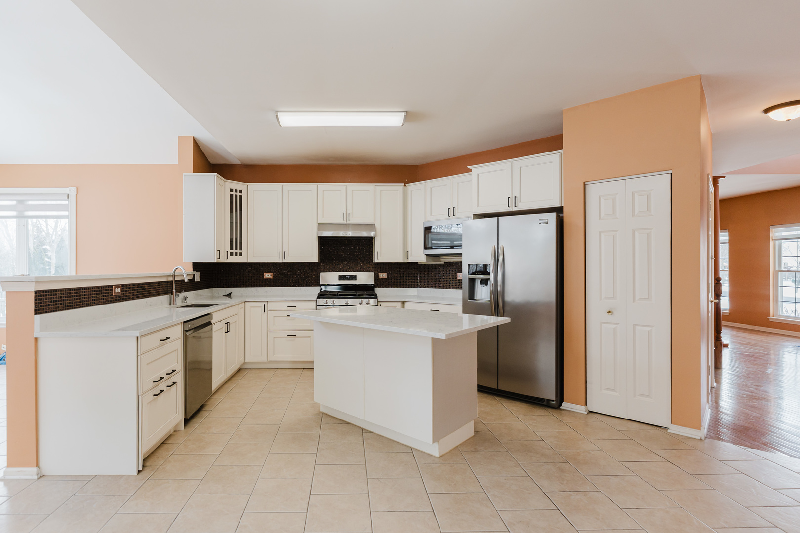 1445 SOMERFIELD Drive