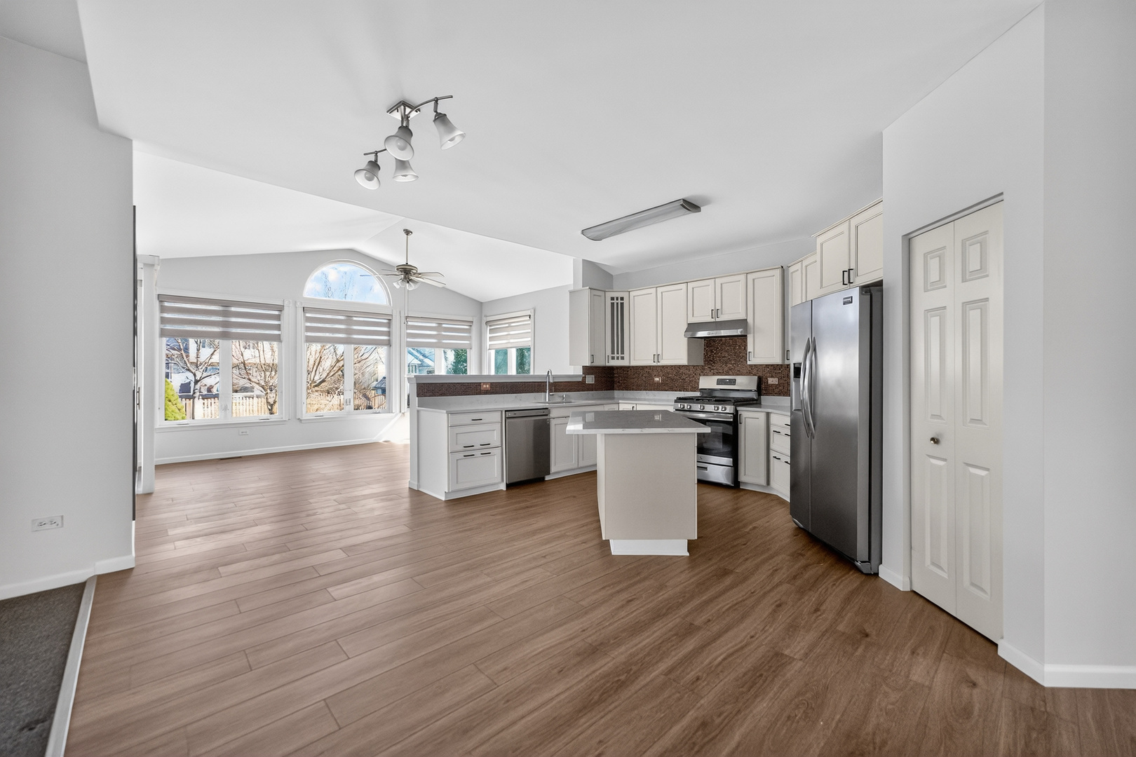 1445 SOMERFIELD Drive