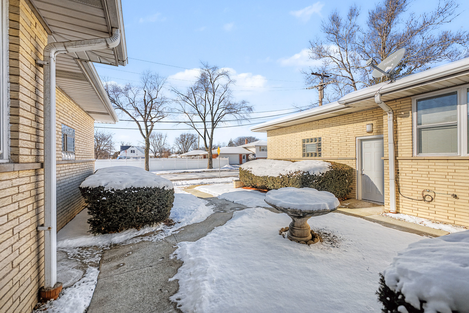 2155 Hull Avenue Unit: 0