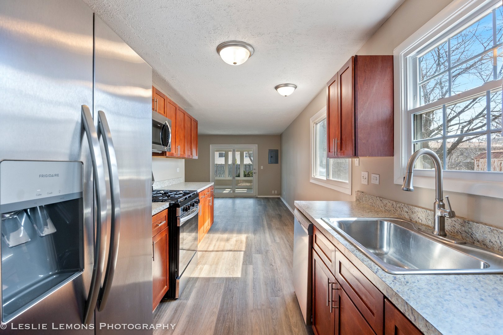 1053 S Finley Road
