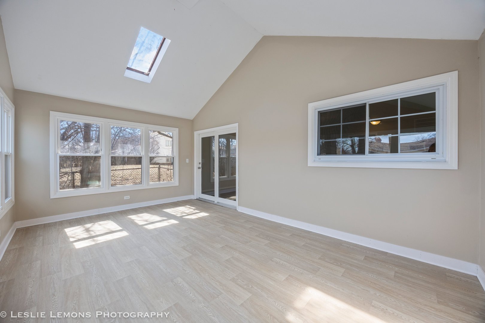 1053 S Finley Road