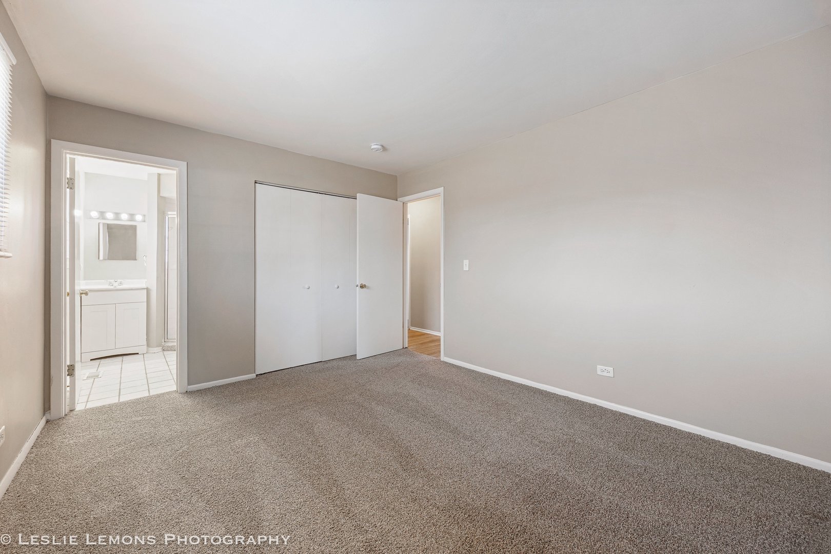 1053 S Finley Road