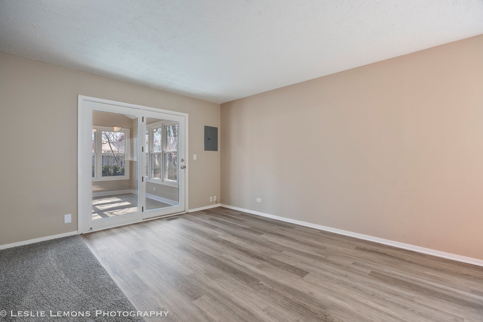 1053 S Finley Road