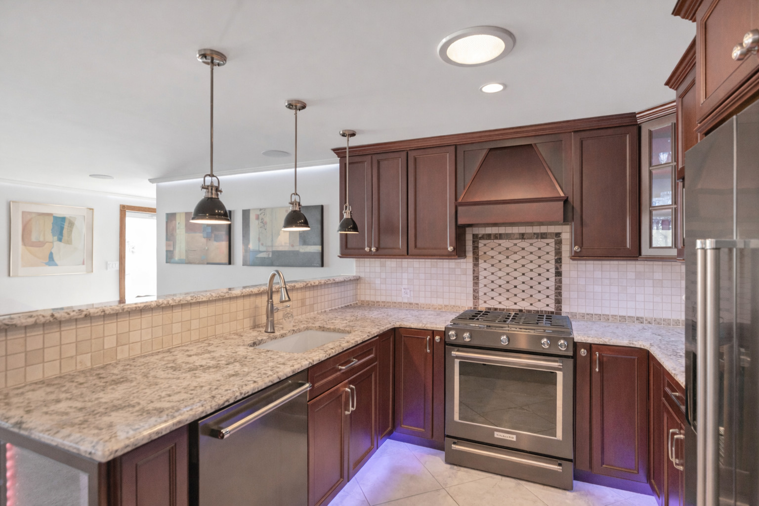 106 N SALEM Drive Unit: 106