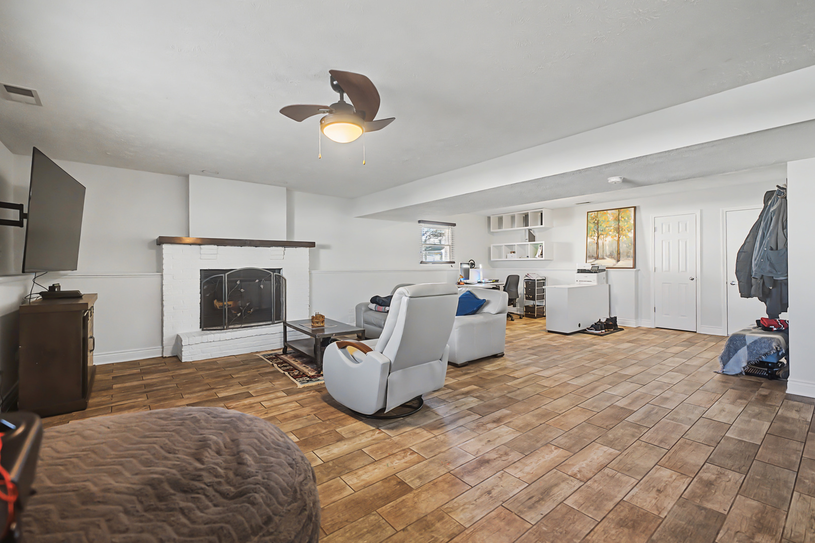 24914 W Illini Drive