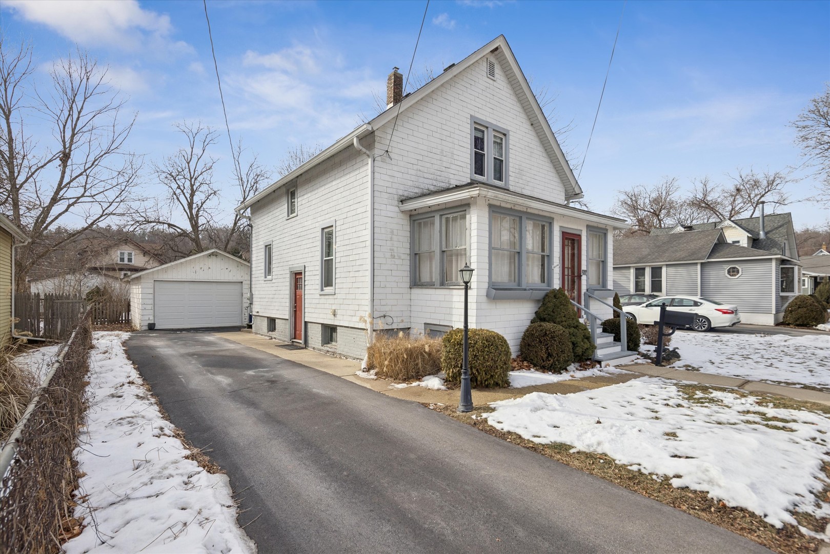 21 DIVISION Street
