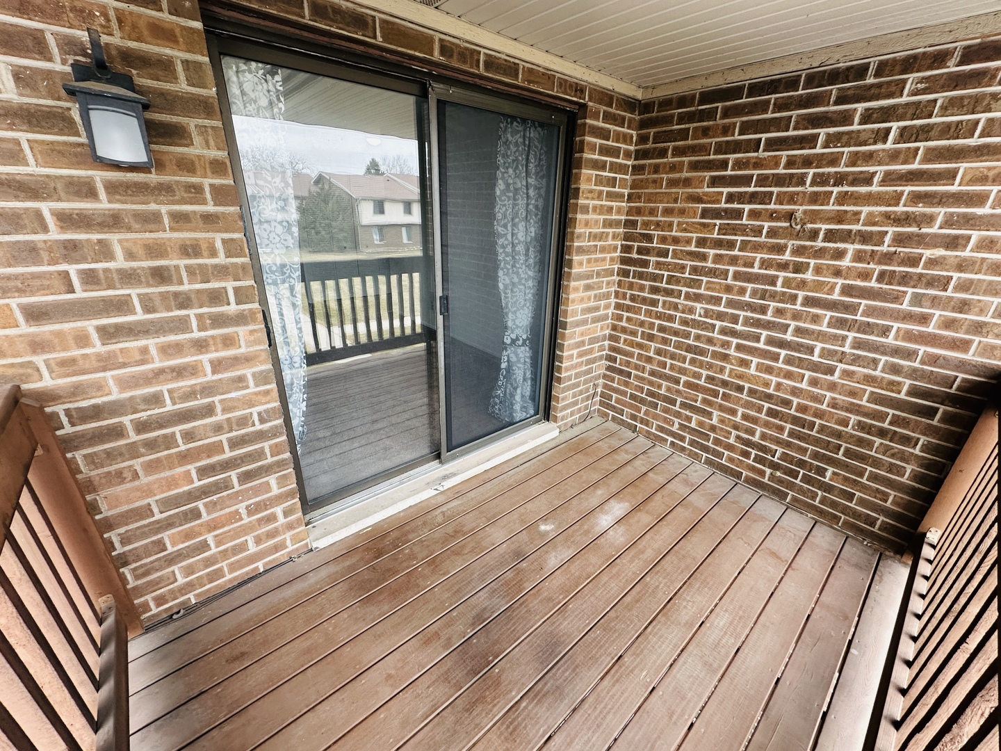 803 Brook Drive Unit: 5