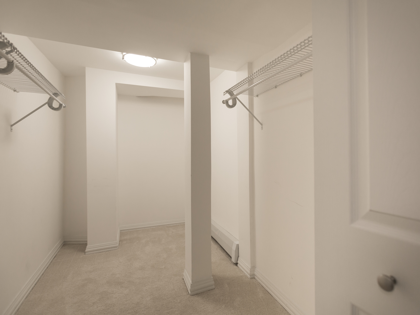 1223 Elgin Avenue Unit: G1