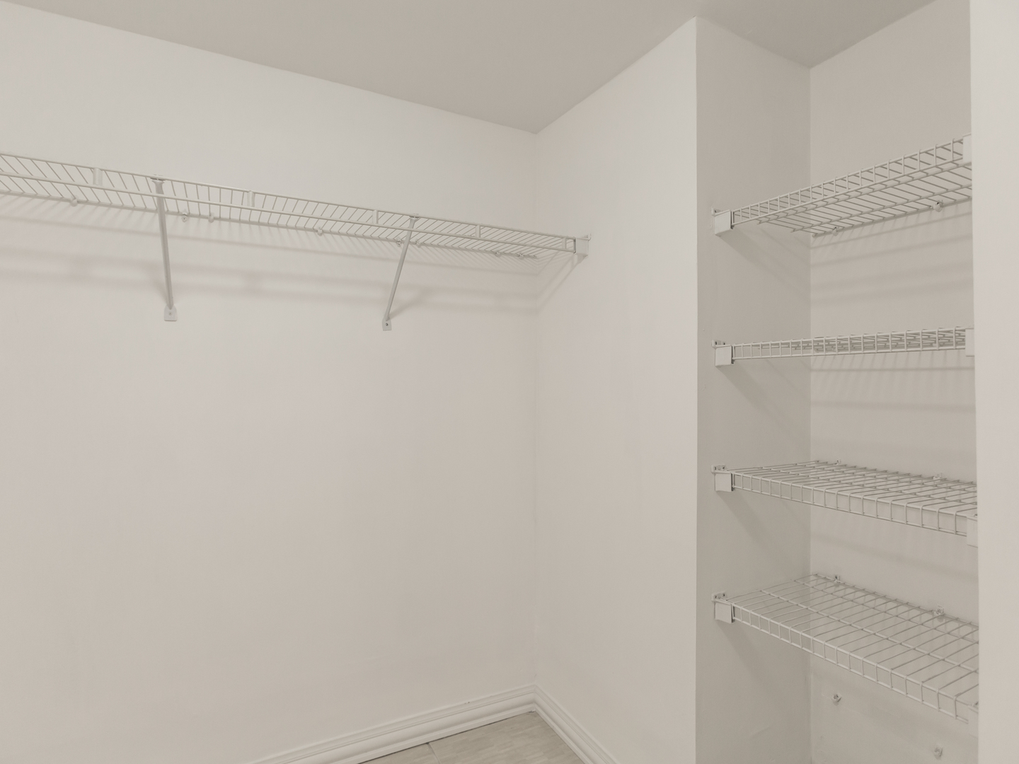 1223 Elgin Avenue Unit: G1