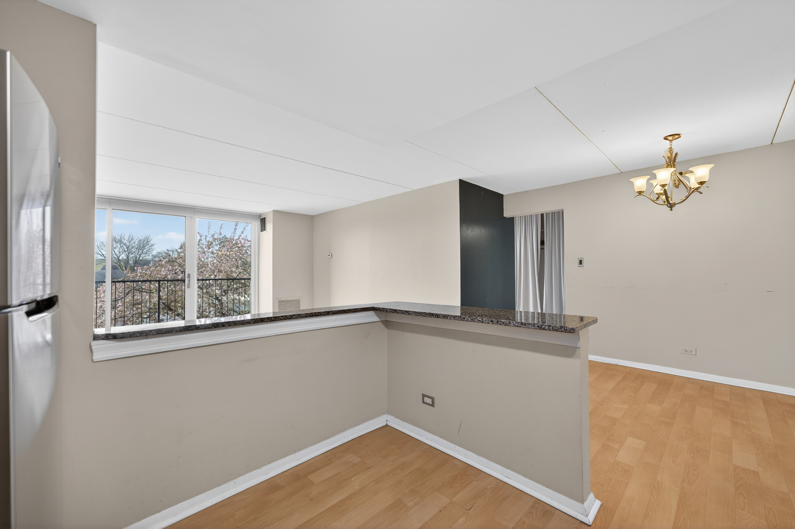 2015 S Finley Road Unit: 209
