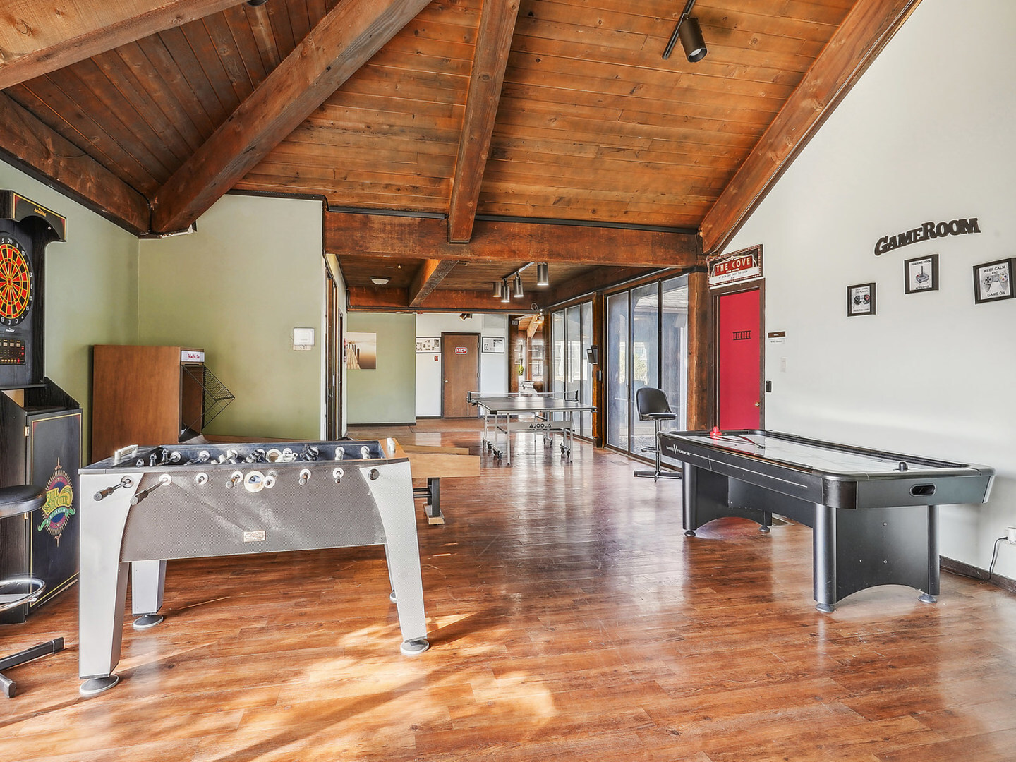 2015 S Finley Road Unit: 209