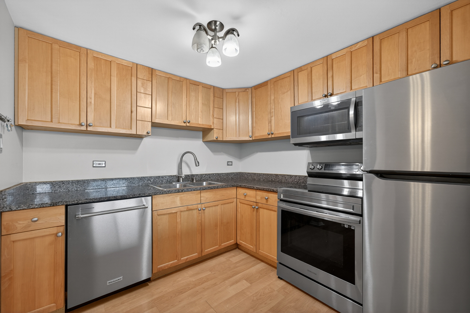 2015 S Finley Road Unit: 209