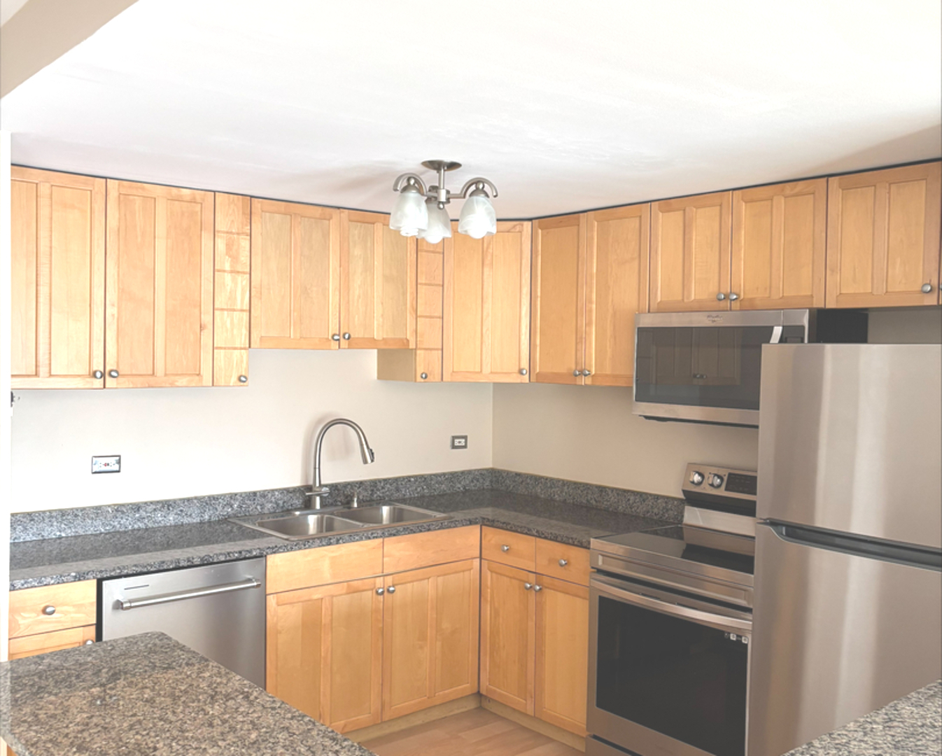 2015 S Finley Road Unit: 209