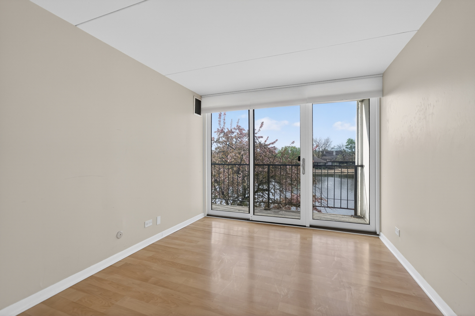 2015 S Finley Road Unit: 209