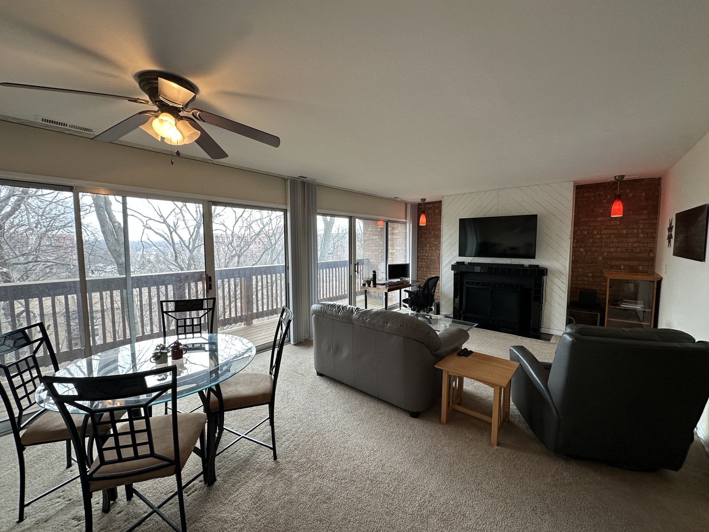 5821 Oakwood Drive Unit: F