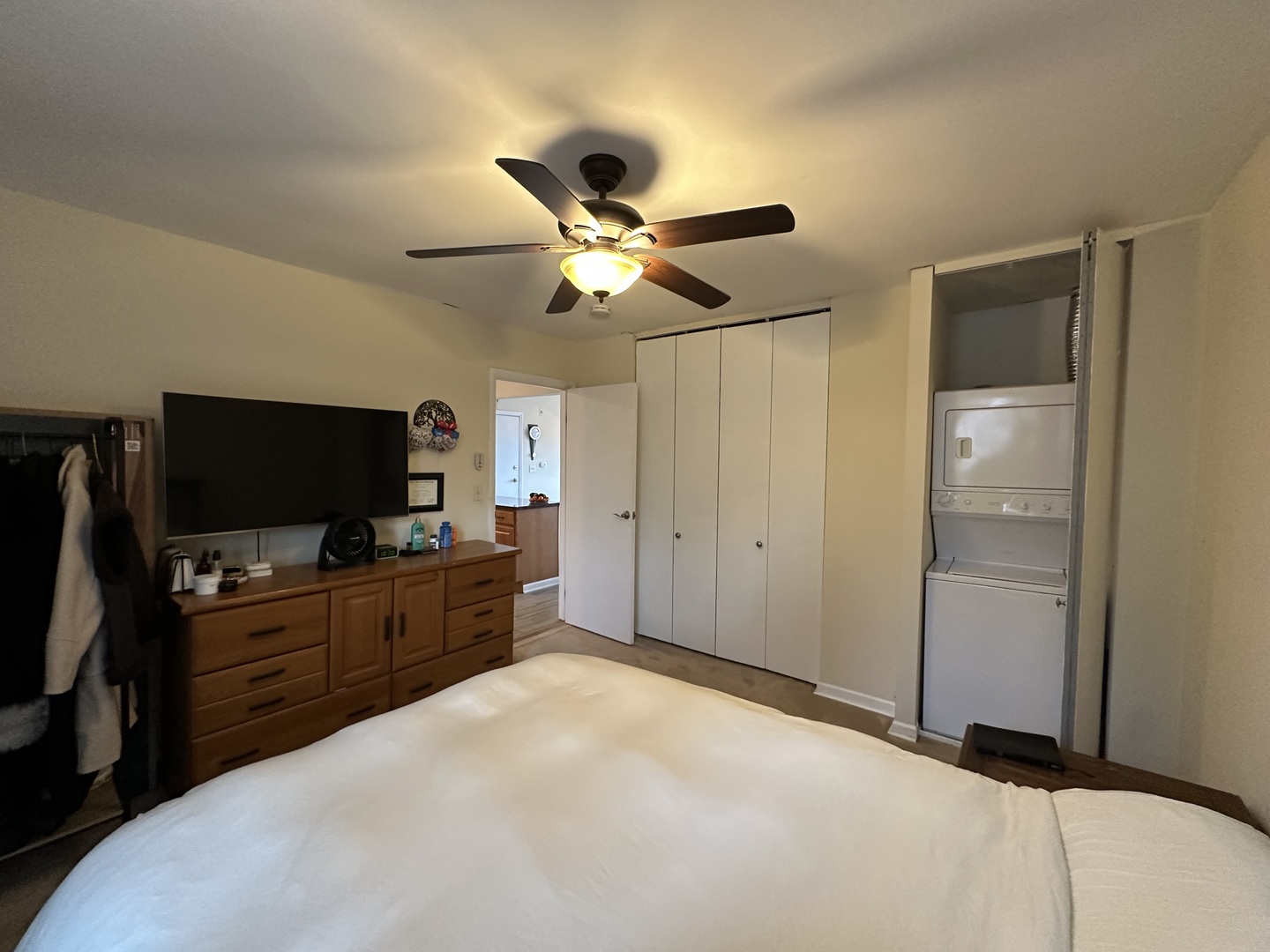 5821 Oakwood Drive Unit: F