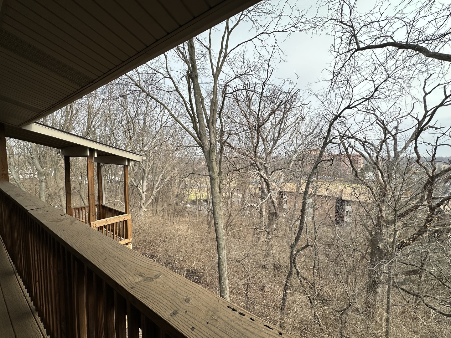 5821 Oakwood Drive Unit: F